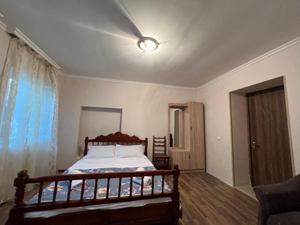 Cozy Apartment In The Centre Of Kutaisi Exterior foto