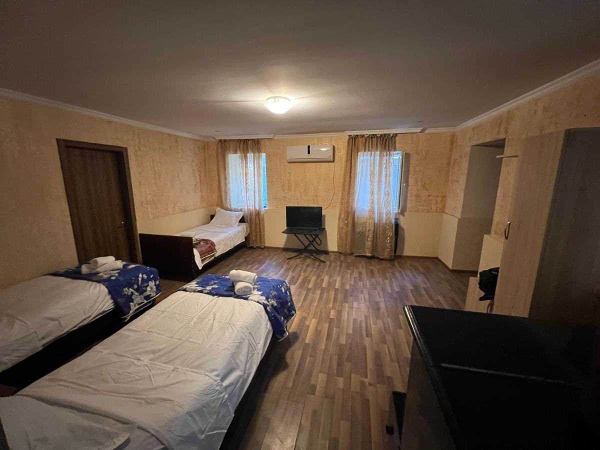 Cozy Apartment In The Centre Of Kutaisi Exterior foto