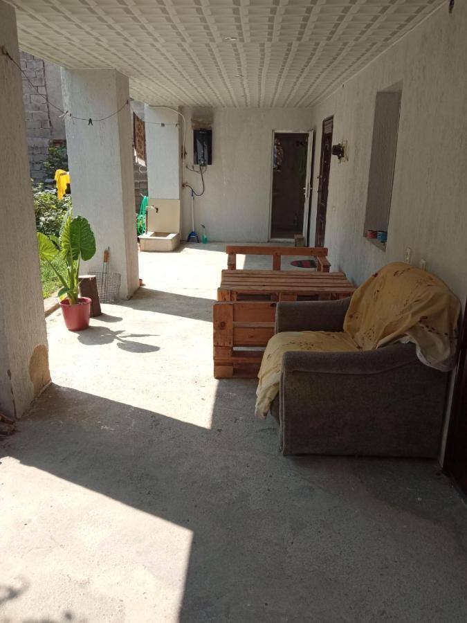 Cozy Apartment In The Centre Of Kutaisi Exterior foto