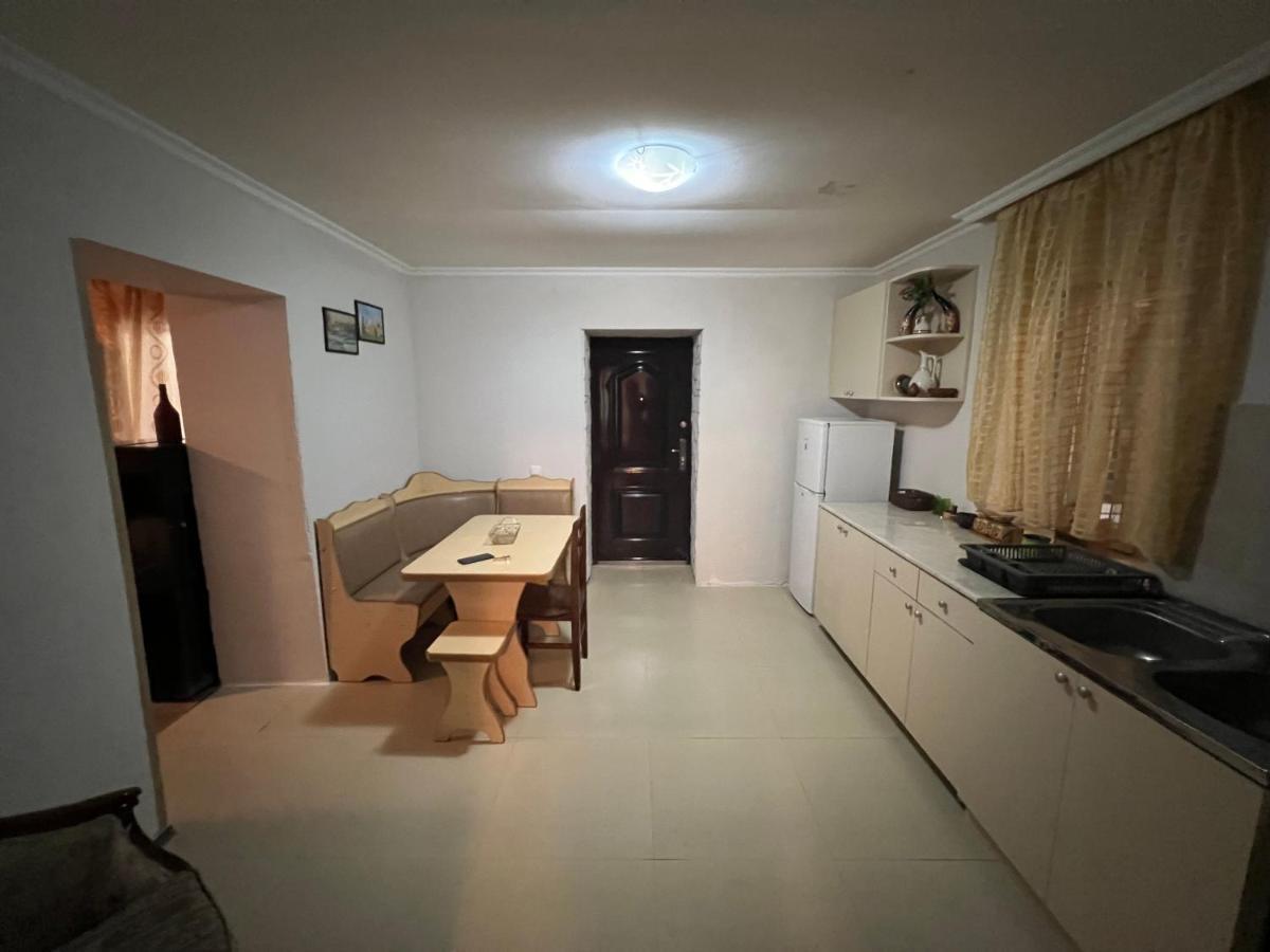 Cozy Apartment In The Centre Of Kutaisi Exterior foto